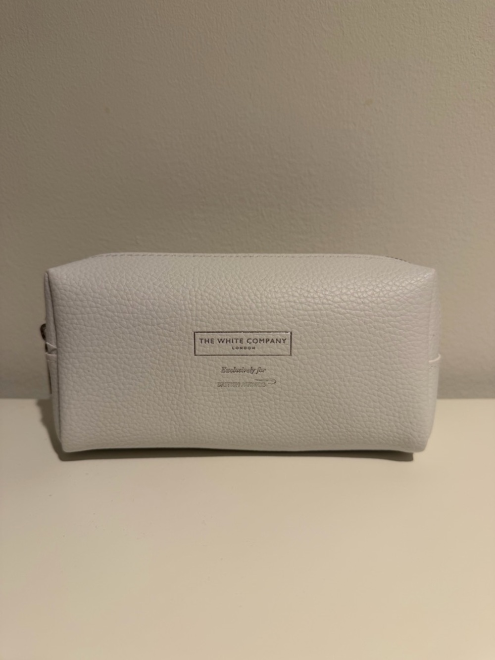 Never Opened The White Company White Textured Leather Amenity Kit
